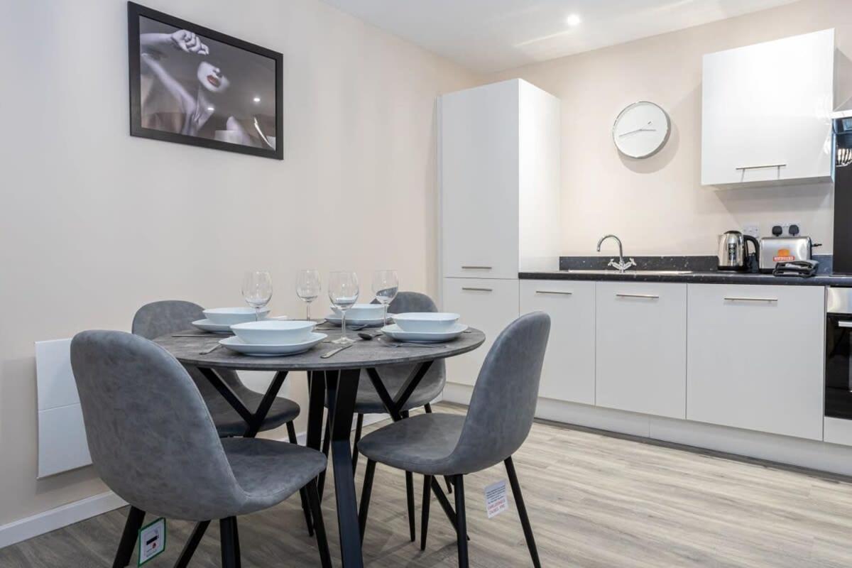 Lovely 1 Bedroom Apartment In Manchester Dış mekan fotoğraf